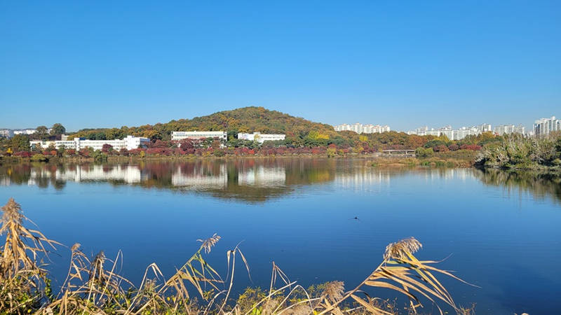 축만제와 여기산 20221102_093608 small.jpg