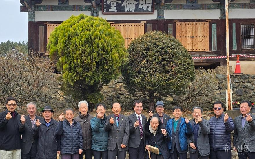 기념사진(편집수정).jpg