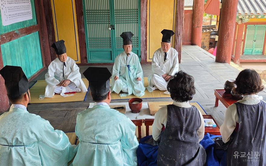 정종영 전교가 예찬 가공 전 훈시를 하고 있다.(수정).jpg