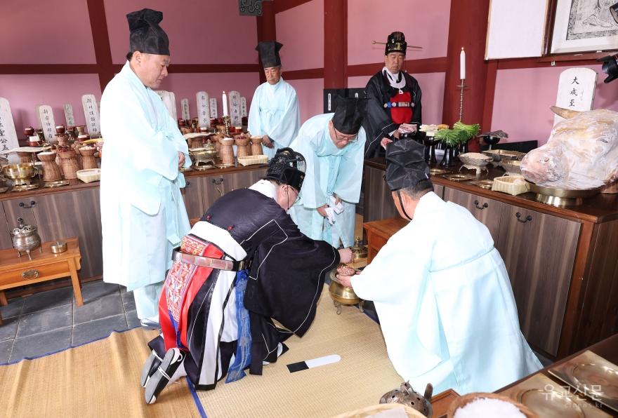 [크기변환]3. 사진자료 - 삼척향교 춘기 석전대제5.jpeg