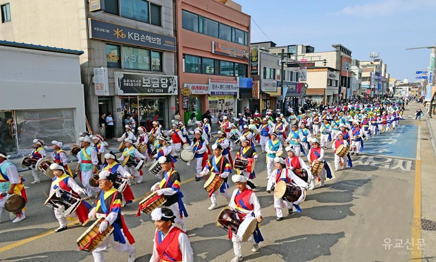 2025년 제47회 양양문화제 퍼레이드 모습.jpg