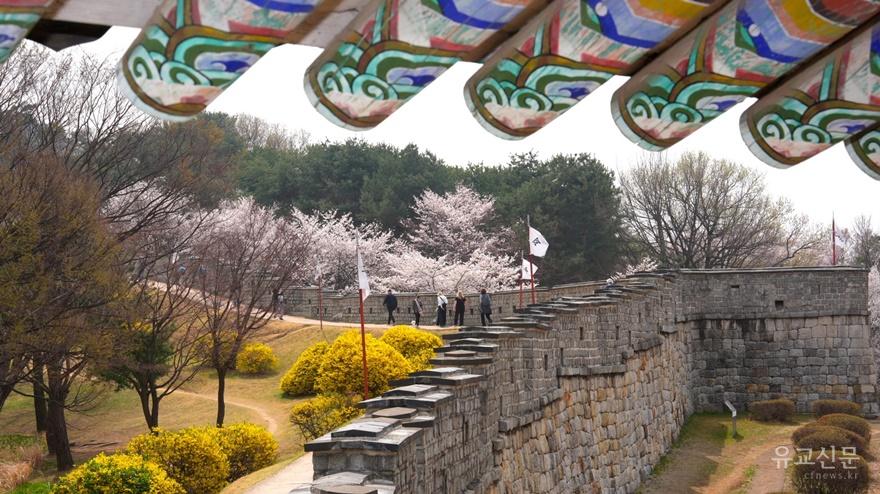 사본 -1-2. 서장대 가는 길 small.jpg