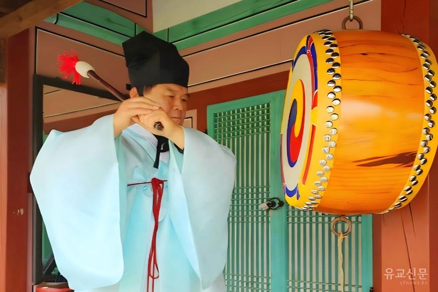 허남윤 재정수석장의.jpg