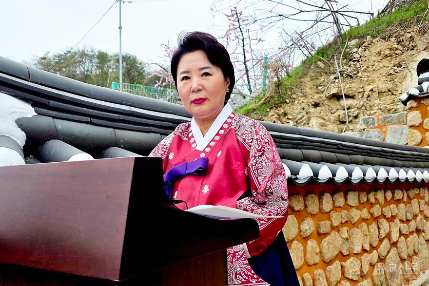 김경희.jpg